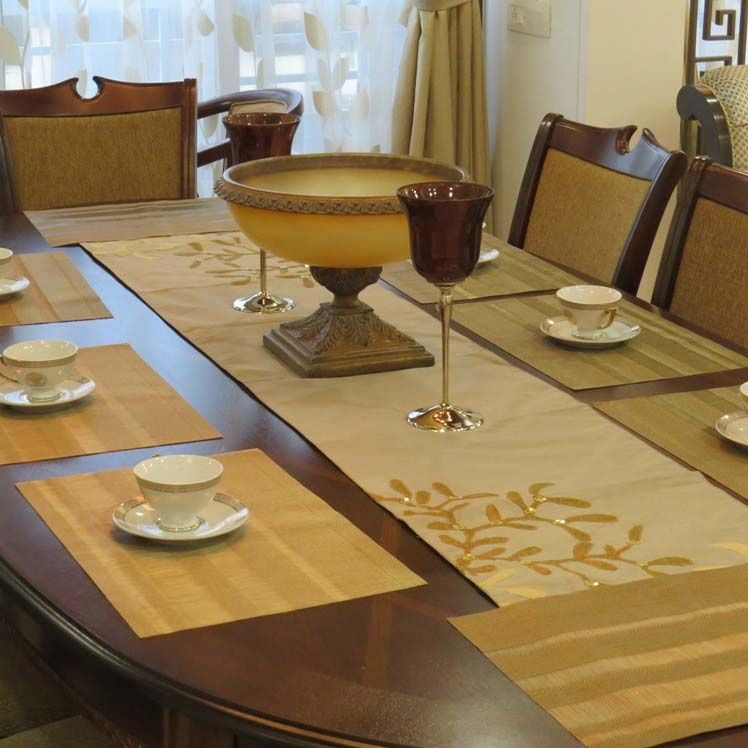 Dining Room – Table