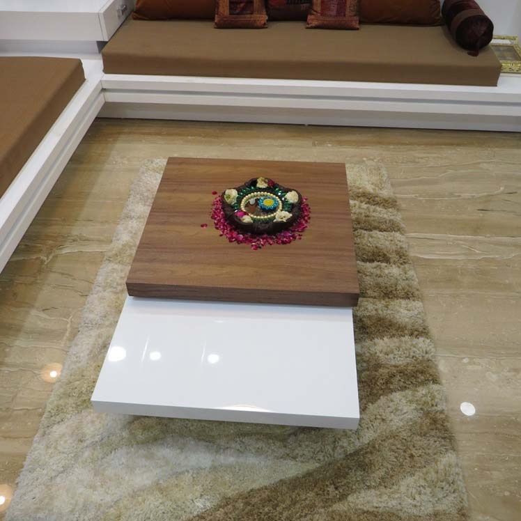 Sofa – Center Table