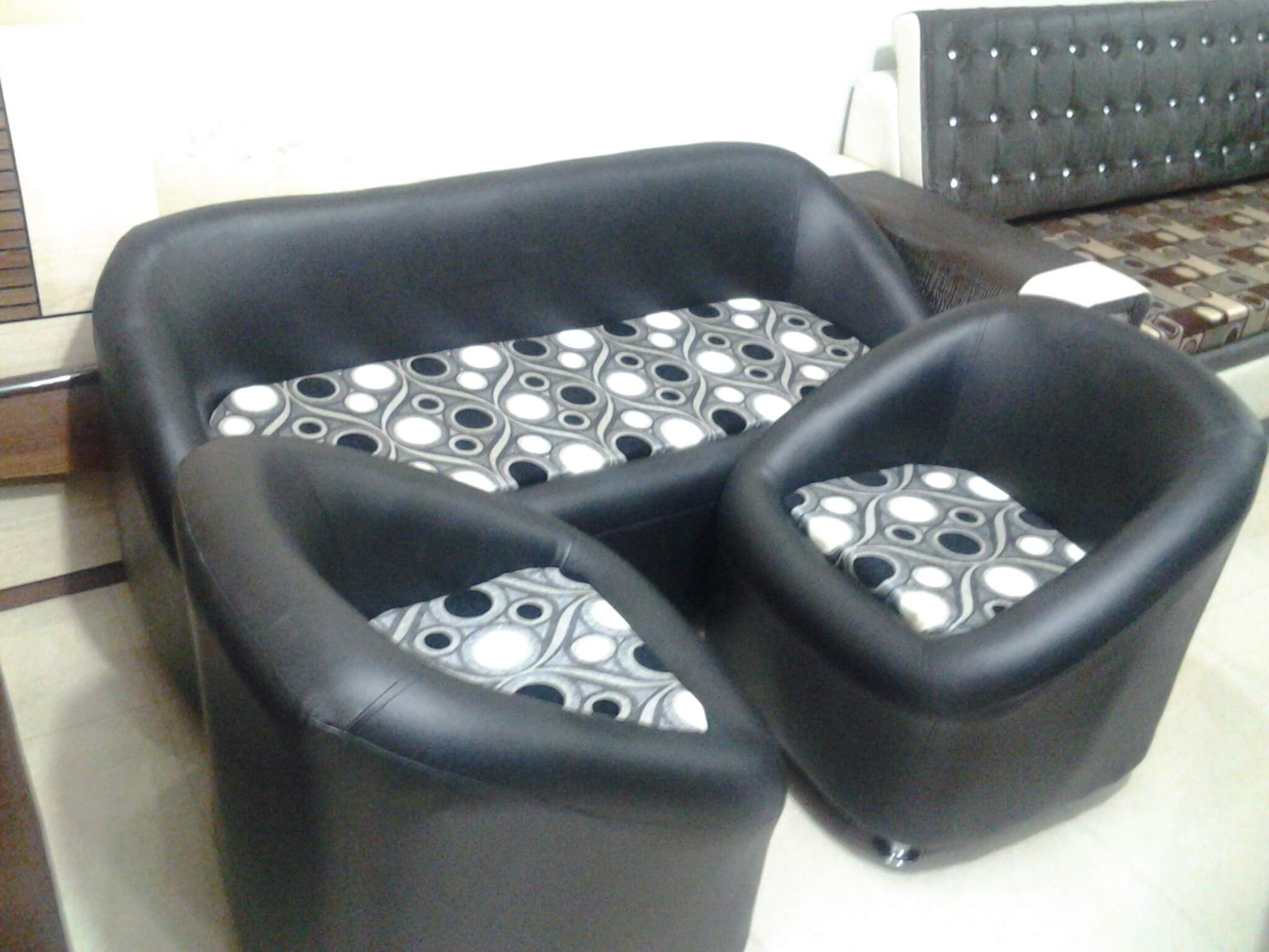 Sofa – Center Table