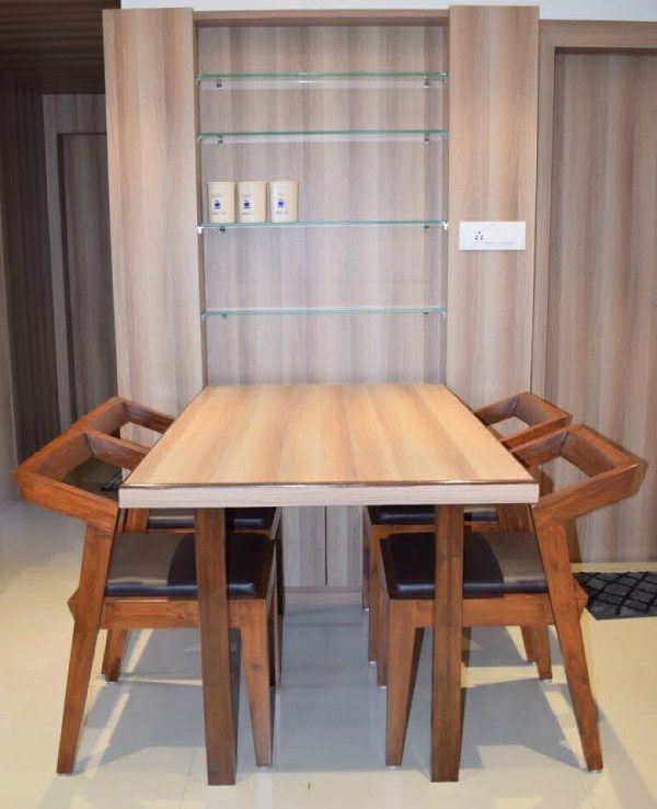Dining Room – Table