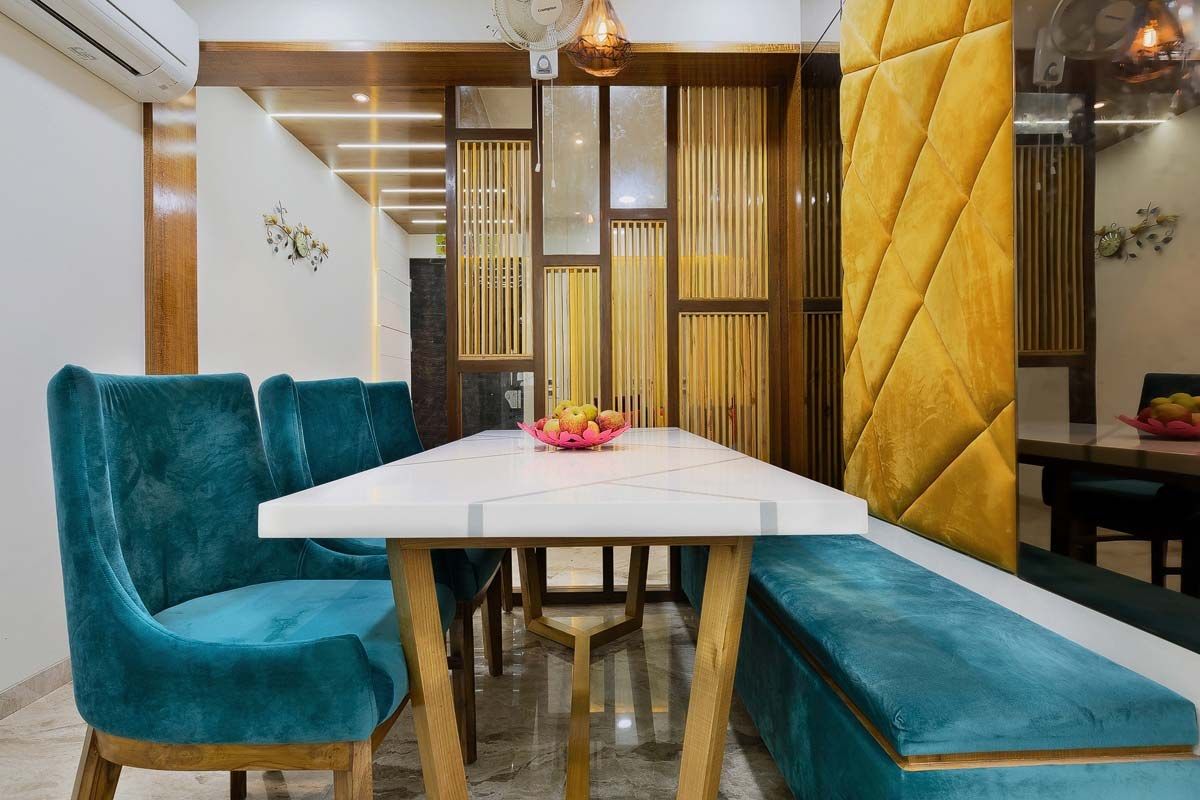 Dining Room – Table