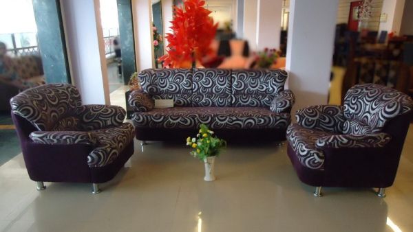 Sofa – Center Table