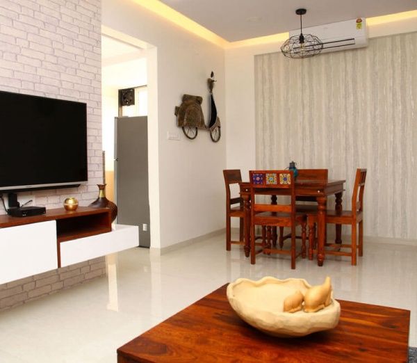 Dining Room – Table