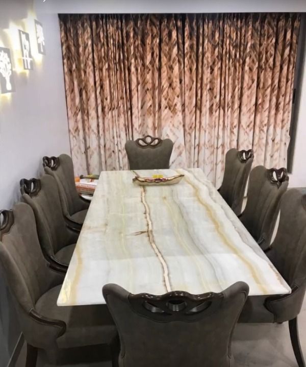 Dining Room – Table