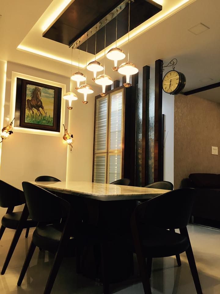 Dining Room – Table