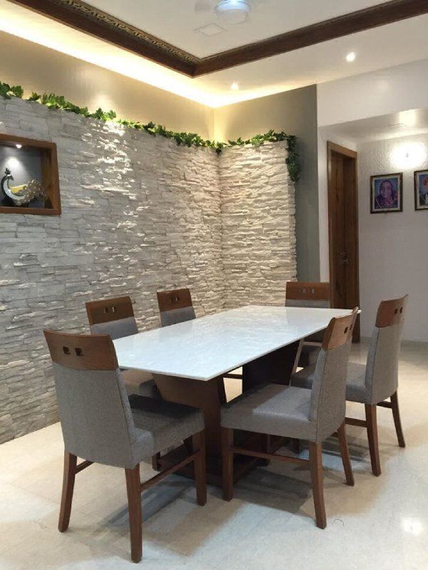Dining Room – Table