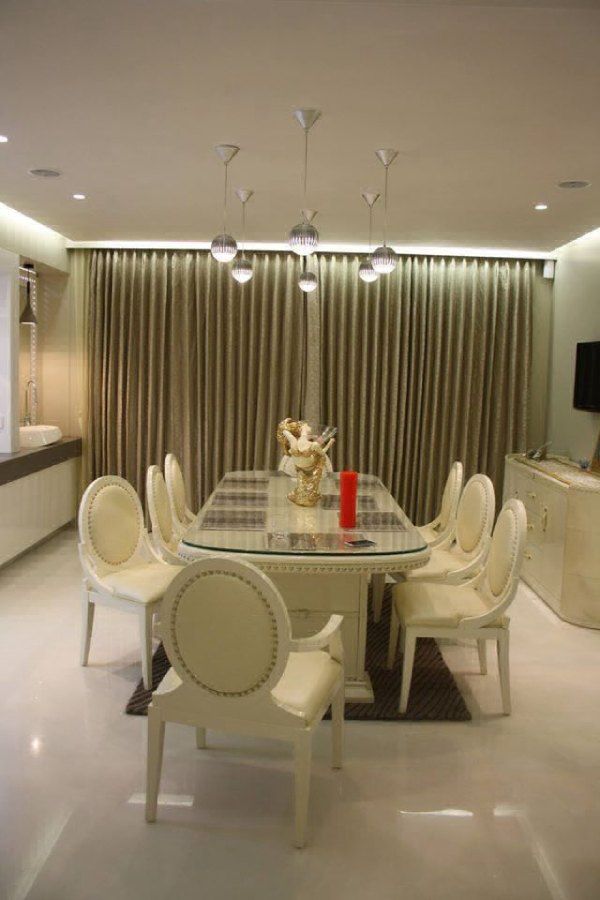 8 – Seater Dining Table