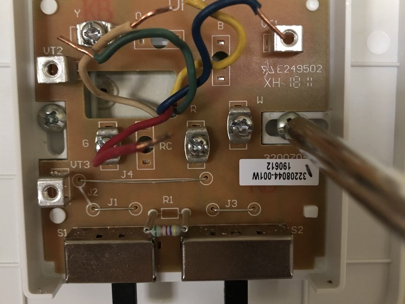 How to Install an Energy-Saving Programmable Thermostat - This Old