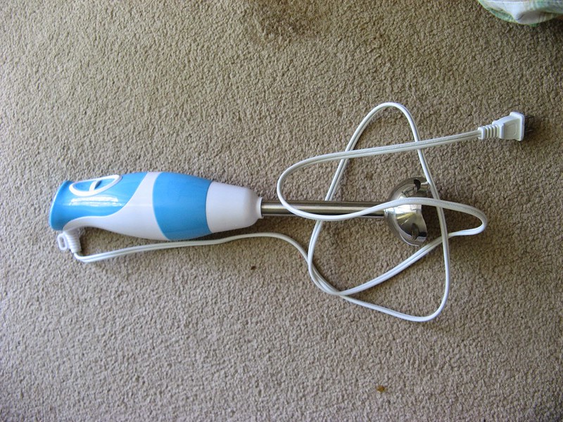 02 – Hand blender Hand blender