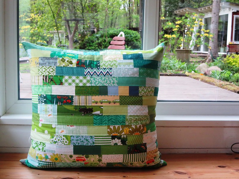 Cushion or Pillow_L Cushion or Pillow_L