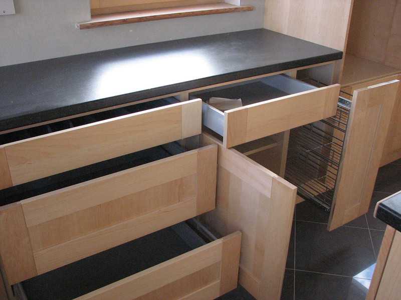 Kitchen Cabinet Shutter_Medium cost Kitchen Cabinet Shutter_Medium cost