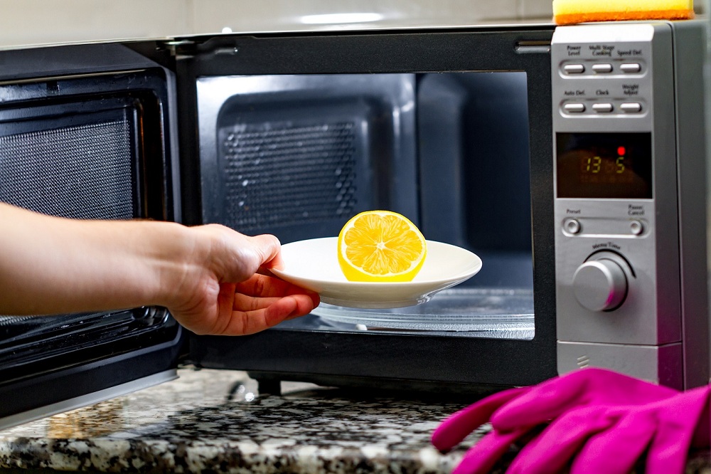 Cleaning Microwave