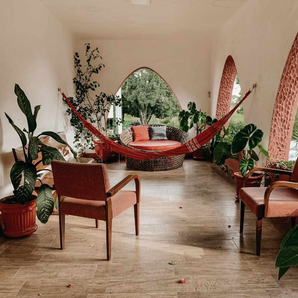 Decor Ideas With A Hammock As Divider