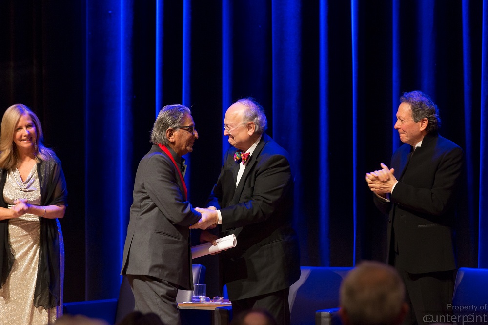 BV Doshi receiving Pritzker Prize