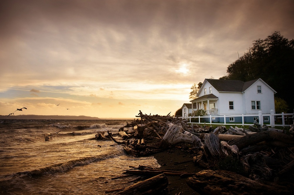 Weather around Beachfront House