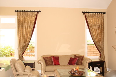 Triple Pleat Curtain Rod_M