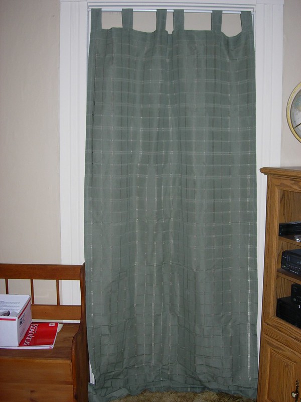 Top Tab Curtain_L