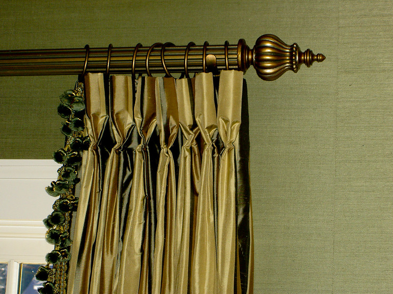 02 – Metal Goblet Pleat Curtain rod with bracket & accessories_M Metal Goblet Pleat Curtain rod with bracket & accessories_M