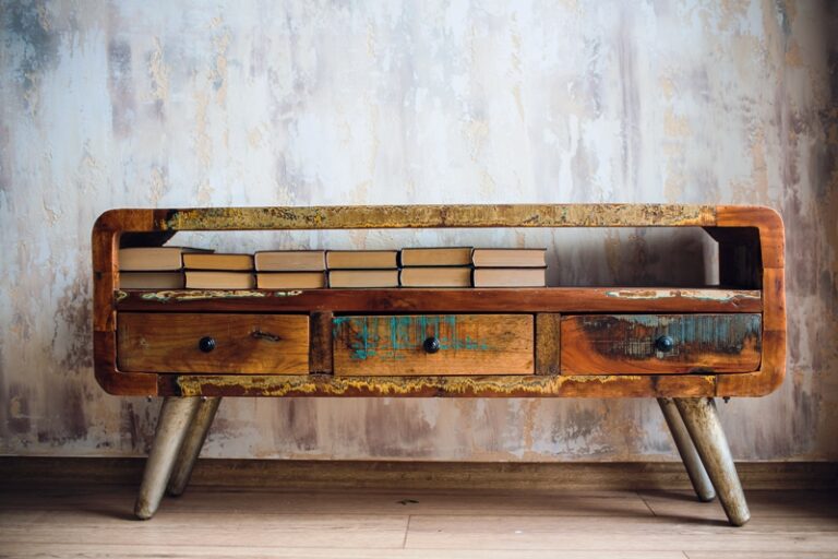 Damage in Old Wooden Furniture and its Solution