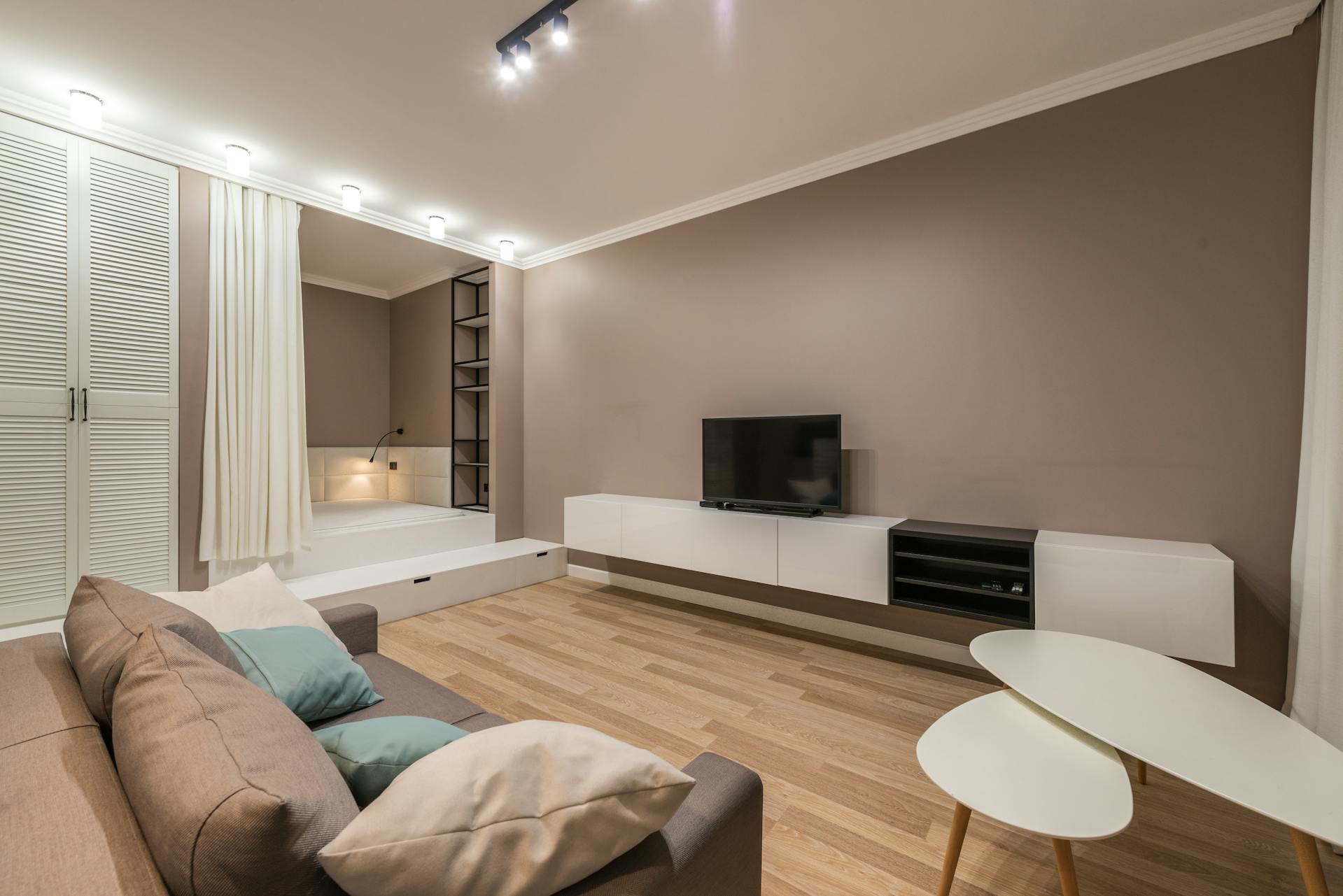 Living Room Paint Cream Painted Egg