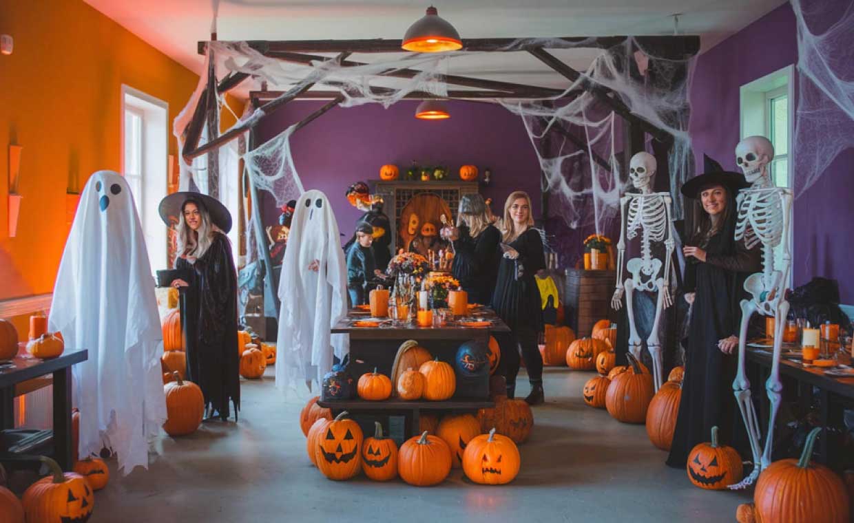 House Ideas Halloween Party Halloween In Orlando 2024 31 Spooky