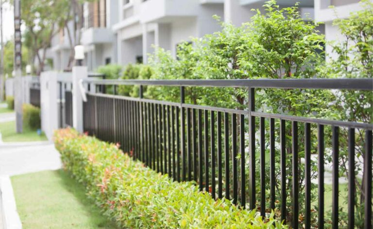 Choosing the Perfect Fence for Home