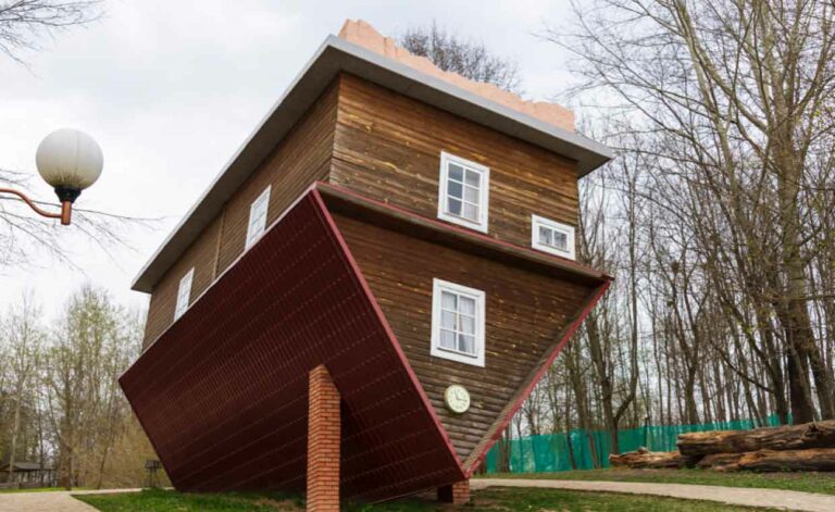 Homes That Defy Gravity