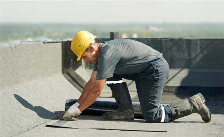 Hiring Commercial Roof Leak Repair Expert