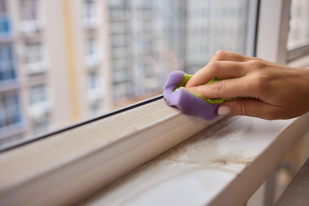 Cleaning Narrow Window Tracks Cleaning Narrow Window Tracks