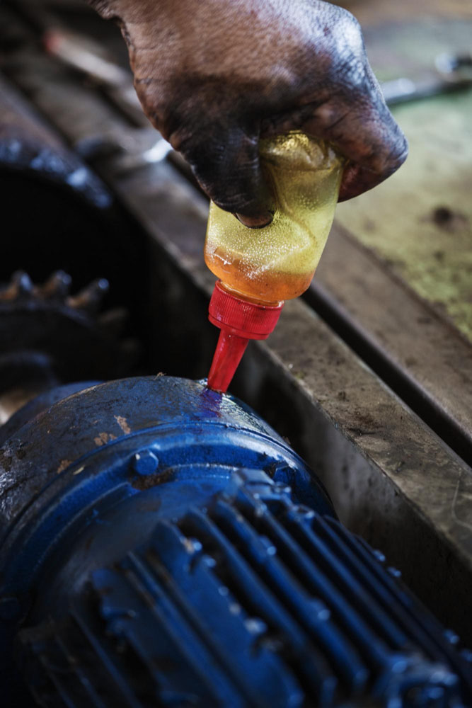 Regular Oil Changing in Air Compressor