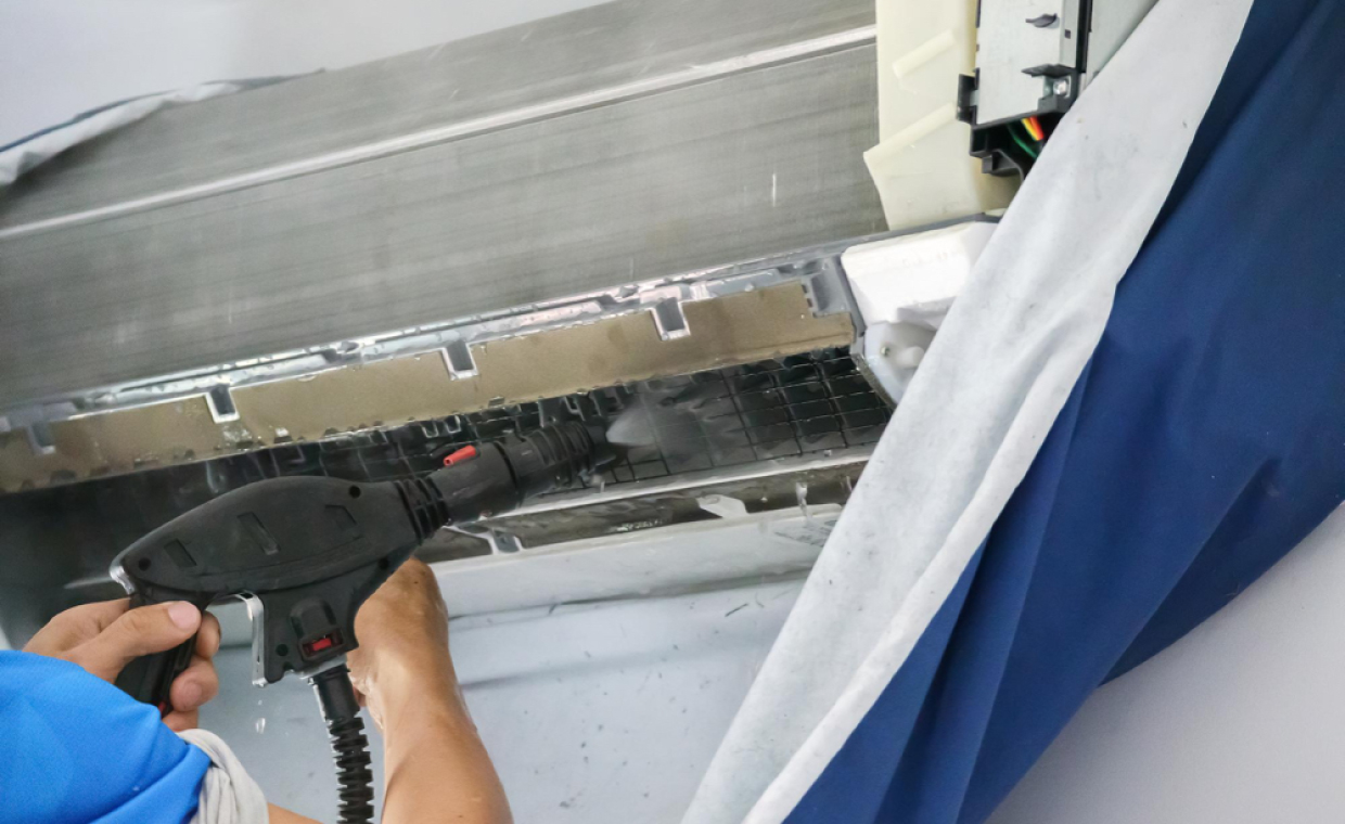 Signs Your Air Conditioner Needs a Deep Clean