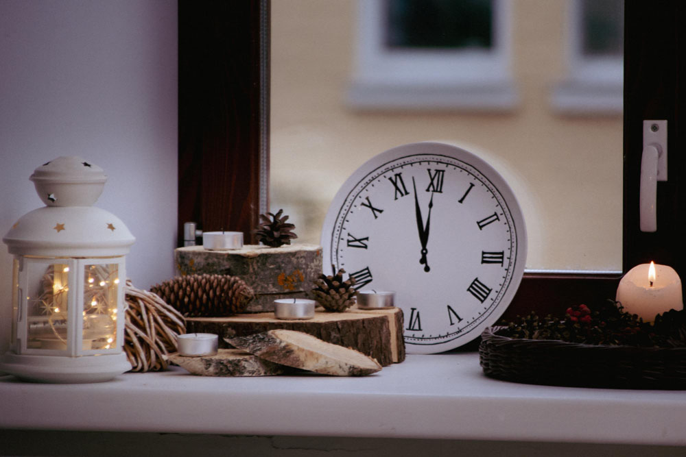 Mentel Clocks in Home Decor