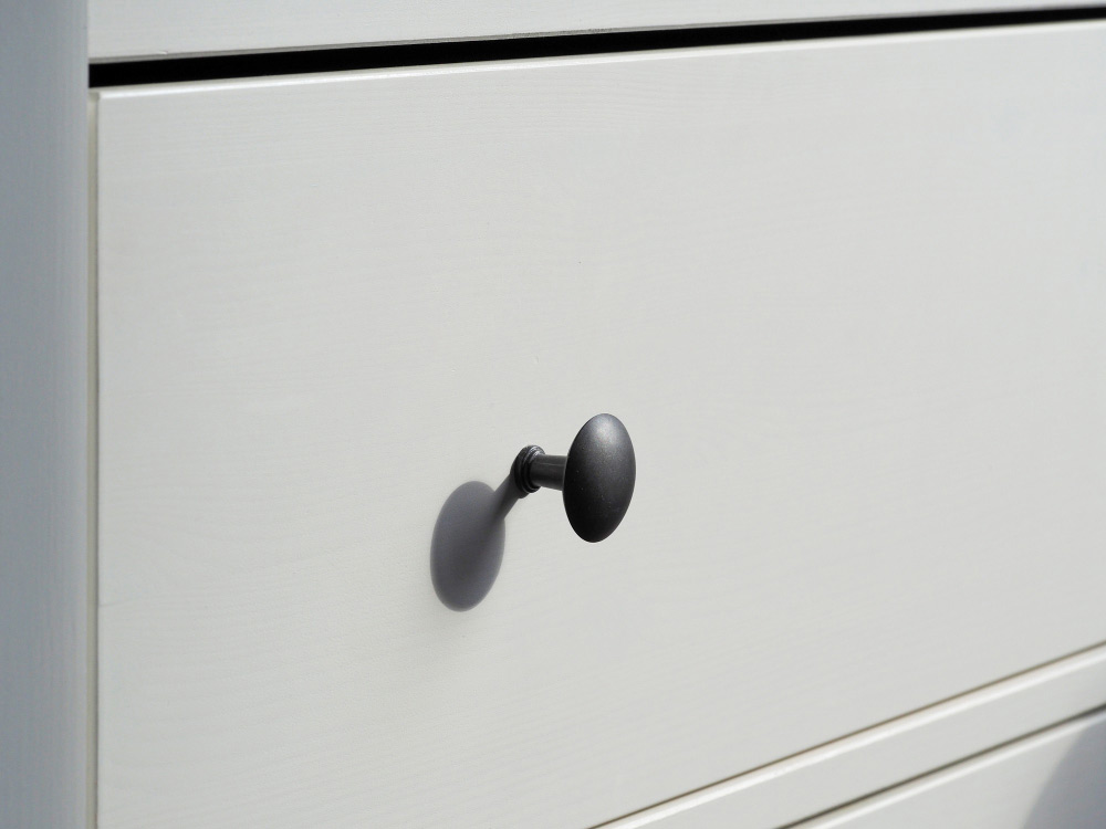 Minimalist Knobs
