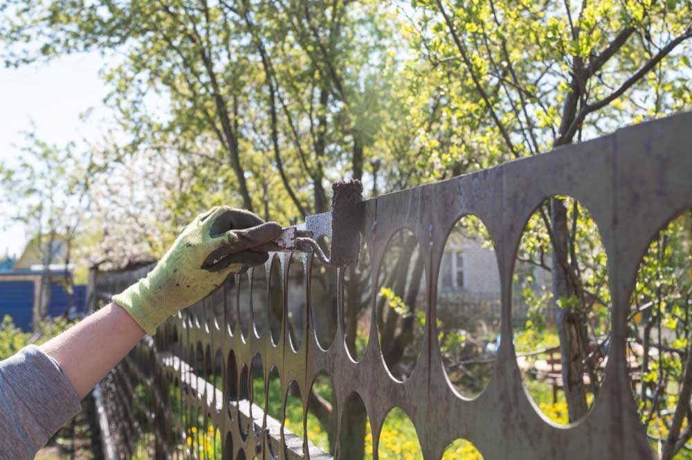 DIY Maintenance of Decorative Metal Screen