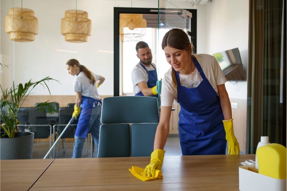 Choosing Commercial Cleaners